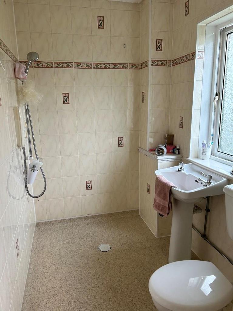 Wet room 1.jpg