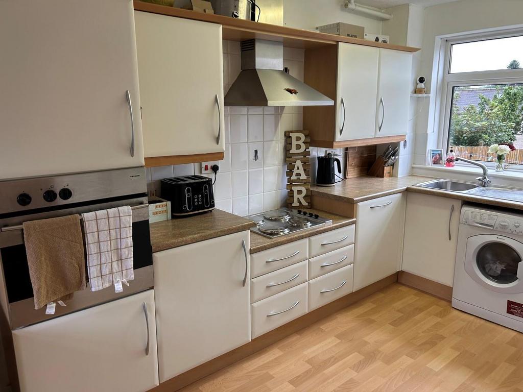 Kitchen 1.jpg