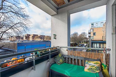 6 Stanley Road, London, W3 8FE