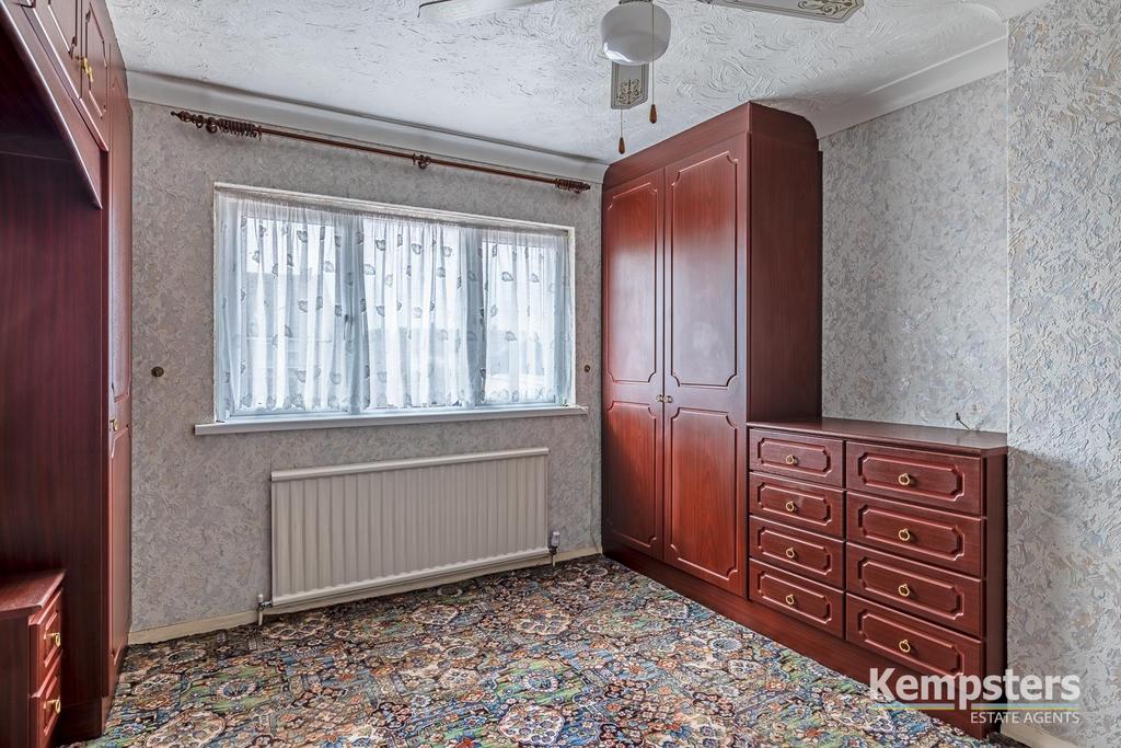 Bedroom 1 2nd.jpg