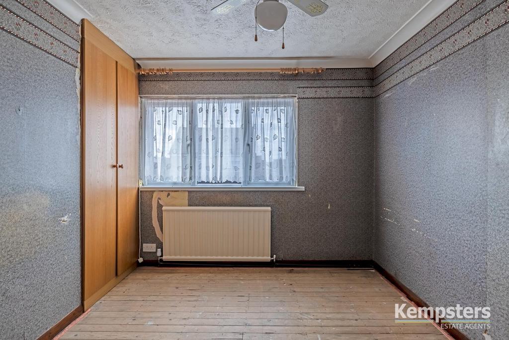 Bedroom 2 2nd.jpg