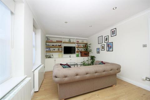 27 Alfred Close, London, W4 5UW