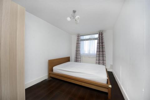 1 bedroom apartment for sale, Churchward House, W14