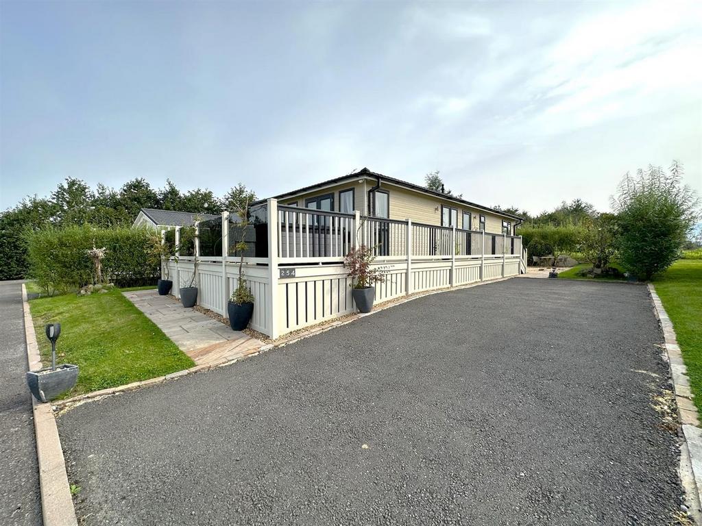 Edisford Road, Waddington, Ribble Valley 2 bed park home for sale £