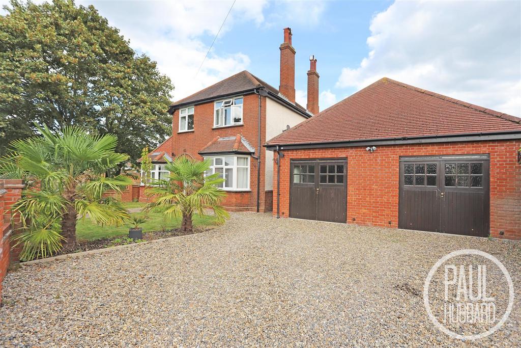 Gunton Church Lane, Gunton, NR32 5 bed detached house for sale £440,000