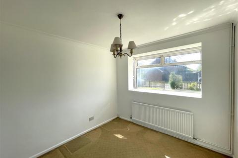34 Foxhall Fields, East Bergholt, Colchester, CO7 6QY