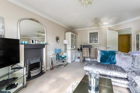 2 bedroom apartment for sale - Holly Lane East, Banstead