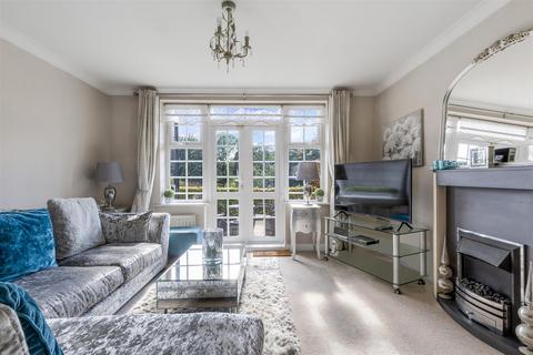 2 bedroom apartment for sale - Holly Lane East, Banstead