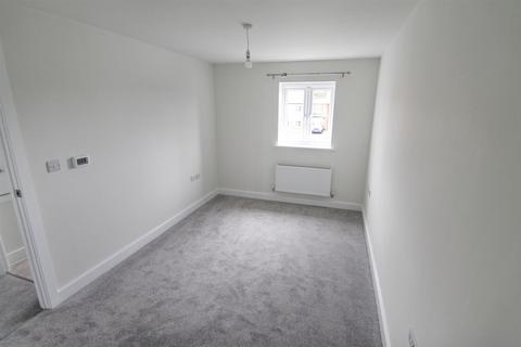 3 bedroom semi-detached house to rent - Lloyd Way, Ludlow