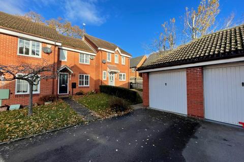19 Armscote Grove, Hatton Park, Warwick, CV35 7TP