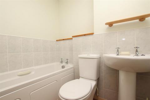 6 Hawthorn Way, Alphington, Exeter, EX2 8YT