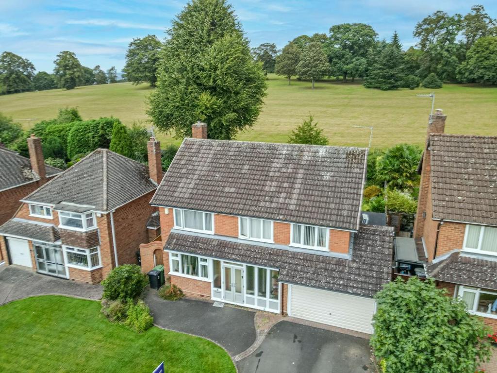 The Brambles, Stourbridge, DY9 7JH 5 bed detached house for sale £475,000