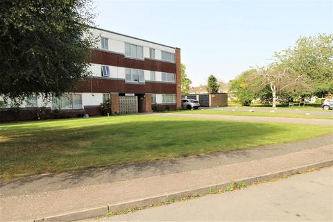2 bedroom flat for sale - Blunesfield, Potters Bar EN6