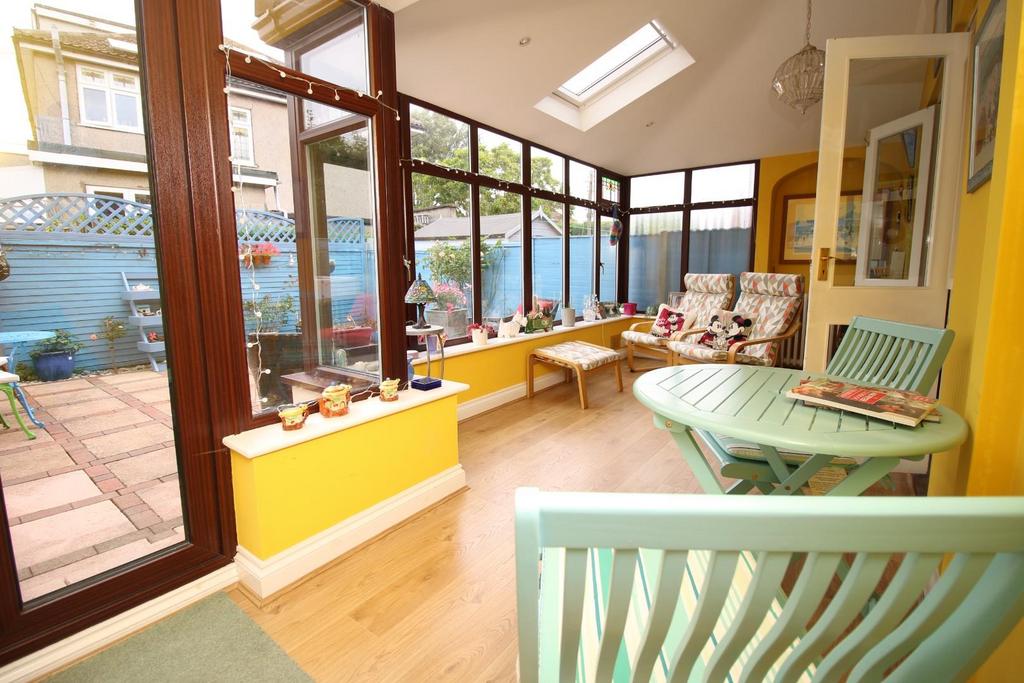 5.5 - garden room.JPG