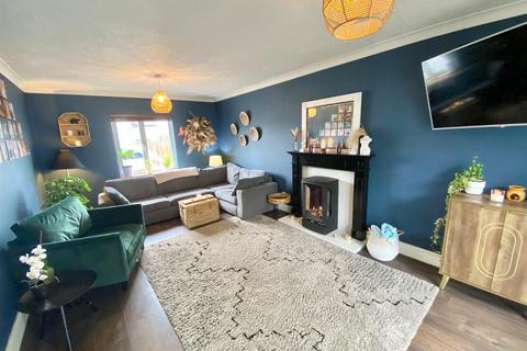 70 Millfields Close, Kilgetty, SA68 0SA