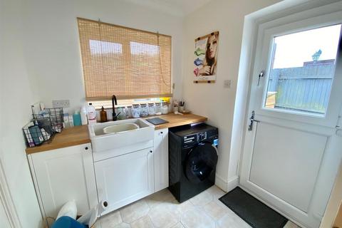 70 Millfields Close, Kilgetty, SA68 0SA