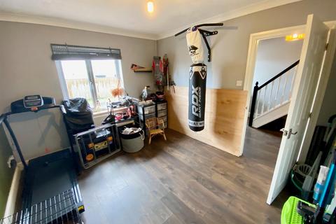 70 Millfields Close, Kilgetty, SA68 0SA
