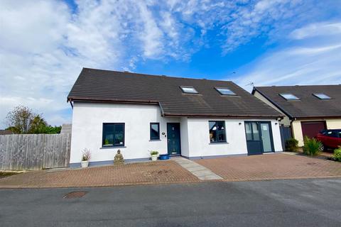 70 Millfields Close, Kilgetty, SA68 0SA
