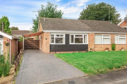 17 Barnack Drive, Warwick, CV34 5TY