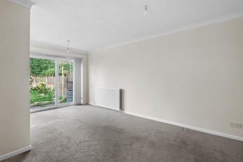 17 Barnack Drive, Warwick, CV34 5TY