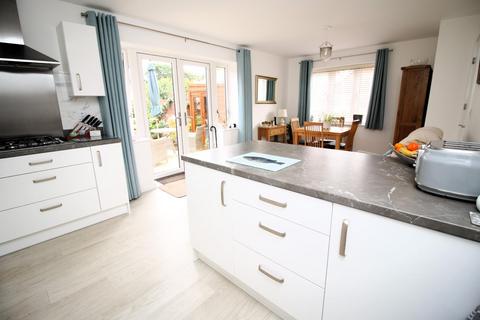 141 Muntjac Road, Langford, Bristol, BS40 5AG