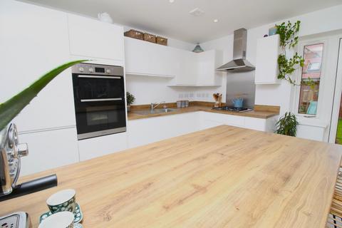 107 Muntjac Road, Langford, Bristol, BS40 5AG