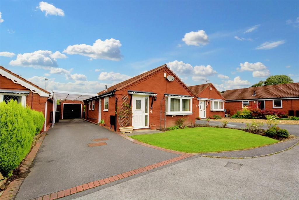 Winterbourne Drive, Stapleford, Nottingham 3 bed detached bungalow for