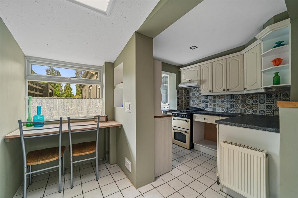 Colchester Road, Lawford 2 bed terraced house for sale £260,000