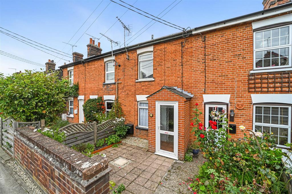 Colchester Road, Lawford 2 bed terraced house for sale £260,000
