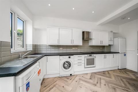 3 bedroom semi-detached house for sale - Hall Lane, London E4