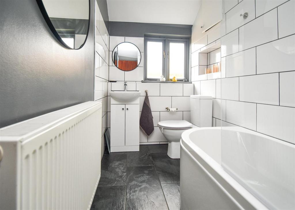 Beech Cottage - Bathroom.jpg