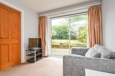 64 Bantock Gardens, Wolverhampton, WV3 9LL