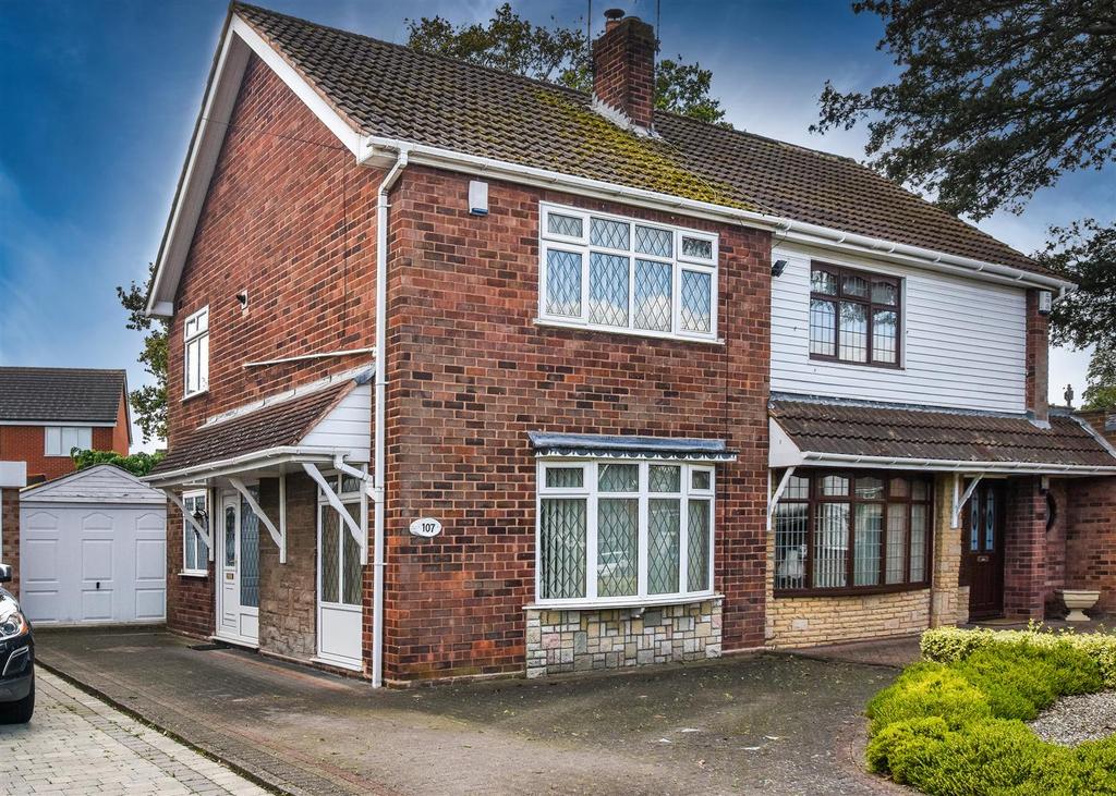 107 Taunton Avenue, Wolverhampton 2 bed semidetached house for sale £185,000