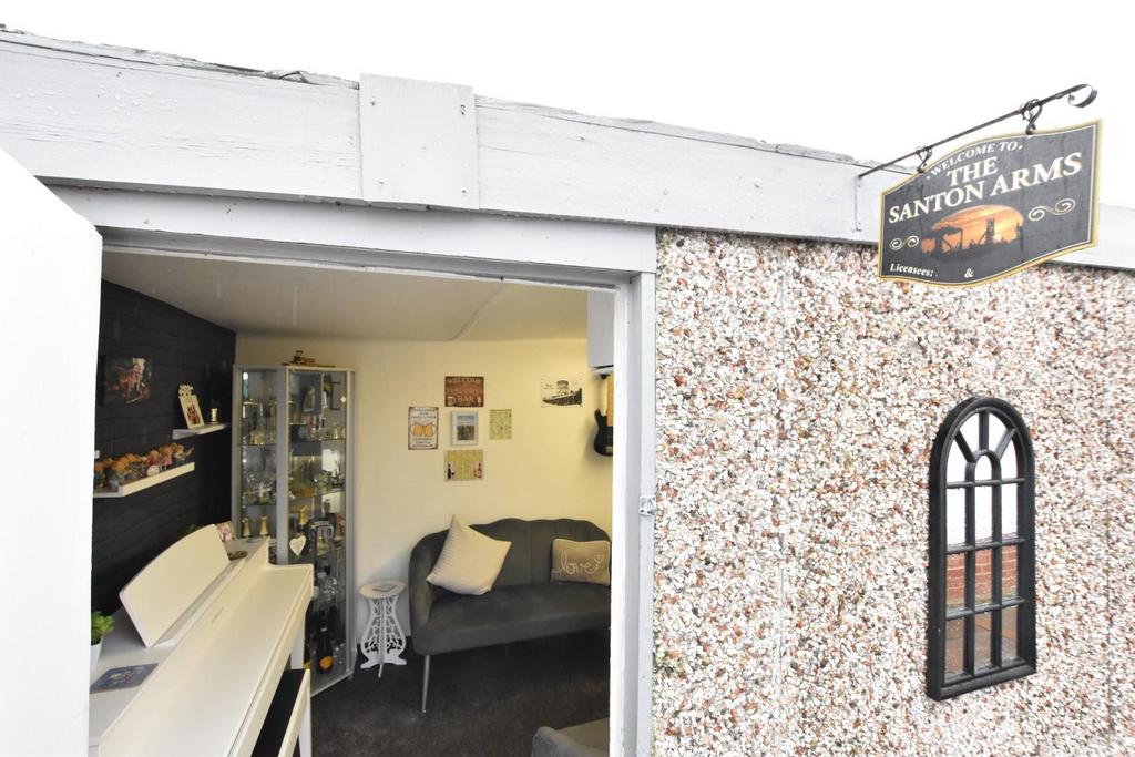 Bar / Further Reception