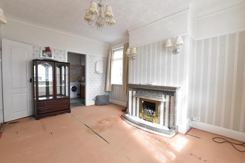 Station Road, Scunthorpe 3 bed detached house for sale £130,000