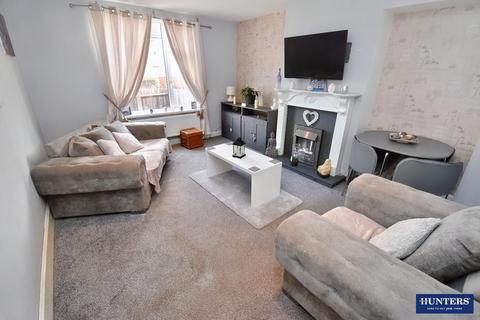 3 bedroom semi-detached house for sale - Greenside Place, Leicester