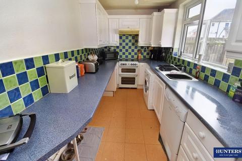 3 bedroom semi-detached bungalow for sale - Greenside Place, Leicester
