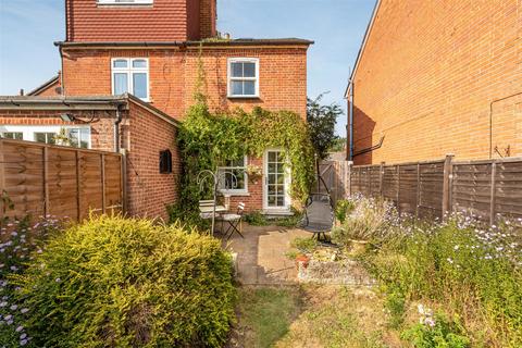 33 Oliver Road, Ascot, SL5 9DN