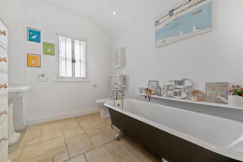 33 Oliver Road, Ascot, SL5 9DN