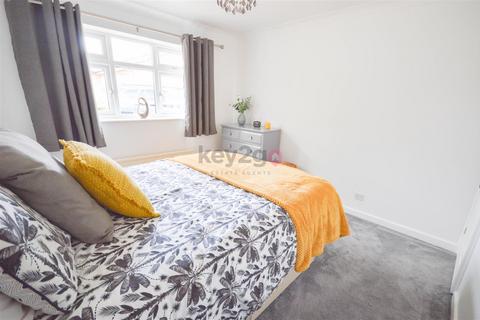 15 Benmore Drive, Sothall, Sheffield, S20 2PJ