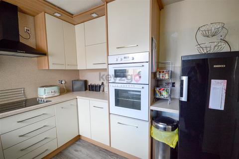15 Benmore Drive, Sothall, Sheffield, S20 2PJ