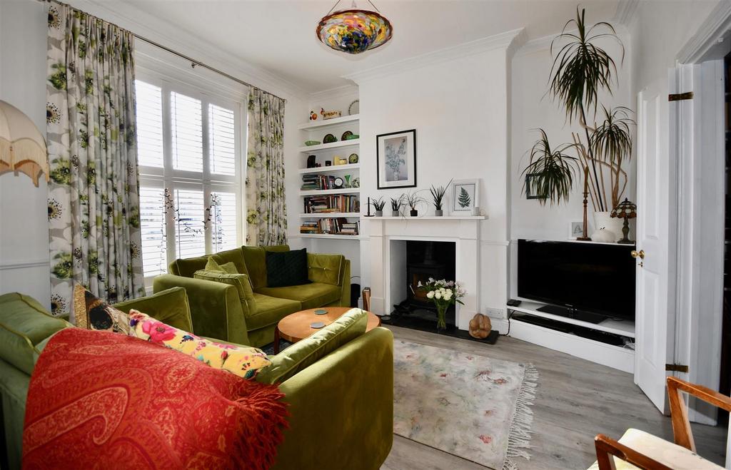Staplegrove Road, Taunton 2 bed terraced house for sale £250,000