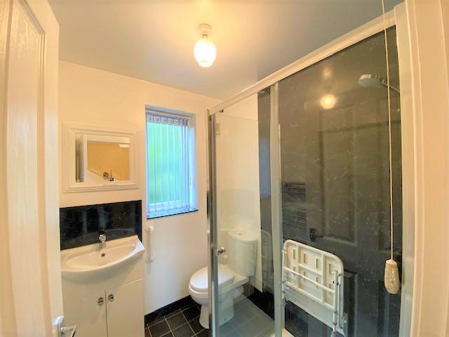 Shower room cont...