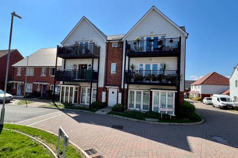 2 bedroom apartment for sale - Harrier Drive, Finberry, Ashford
