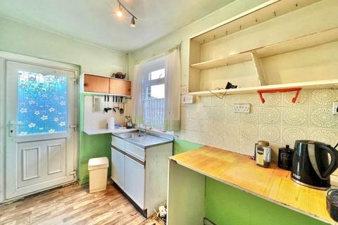 12 Greno View, Hood Green, Barnsley, S75 3HG
