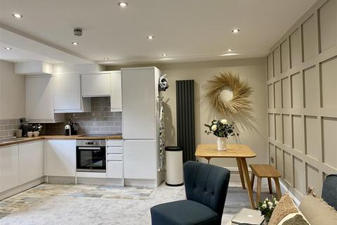 1 bedroom flat for sale, Wenlock Terrace, Fulford Road