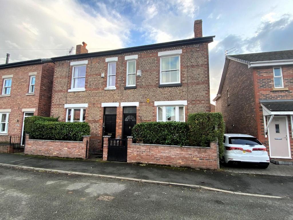 Lingard Road, Northenden 2 bed semidetached house for sale £300,000