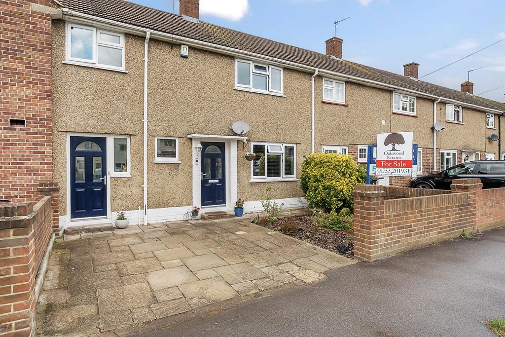 Berryfield, Slough SL2 3 bed terraced house for sale £475,000