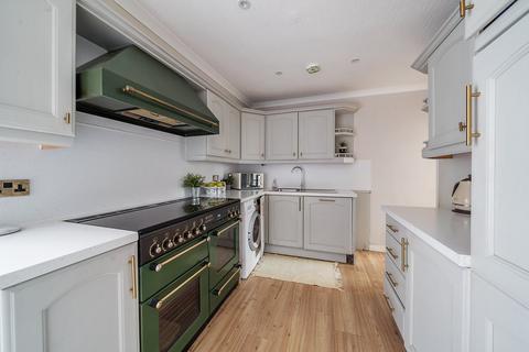 34 Berryfield, Slough, SL2 5SD