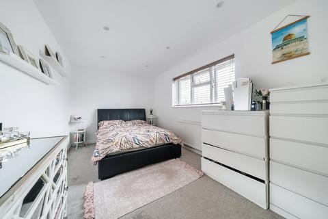 34 Berryfield, Slough, SL2 5SD